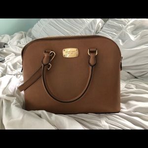 MICHAEL KORS CROSSBODY PURSE (BROWN)